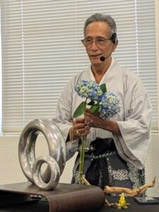 Dr. Ric Carrasco